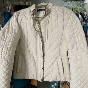 ZARA Woman beautiful light beige jacket.